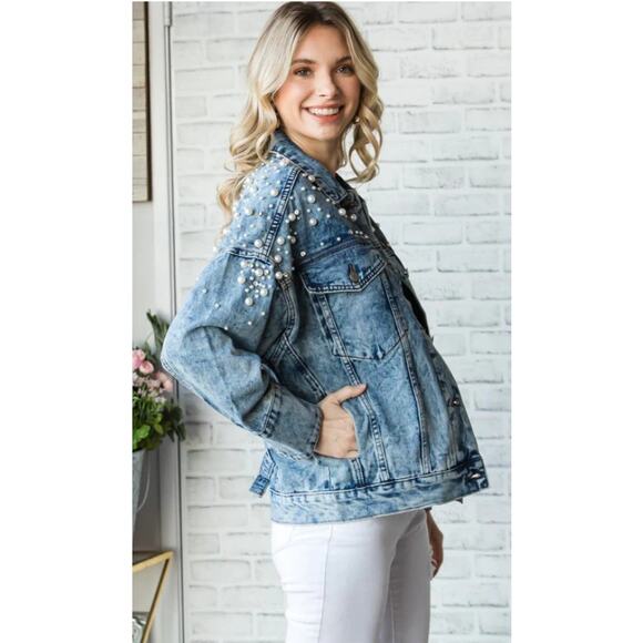 Veveret Women's Medium Wash Pearl And Rhinestone Denim Jacket Size Large NWT - Picture 4 of 12